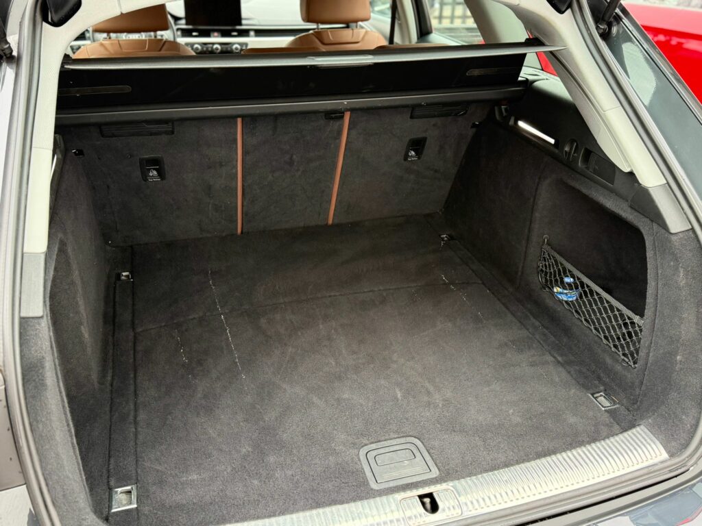 𝗦𝗜𝗧𝗘 𝗔𝗪𝗔𝗡𝗦 Audi A4 Avant 30 TDi VIRTUAL CAMERA CARPLAY CUIR GPS