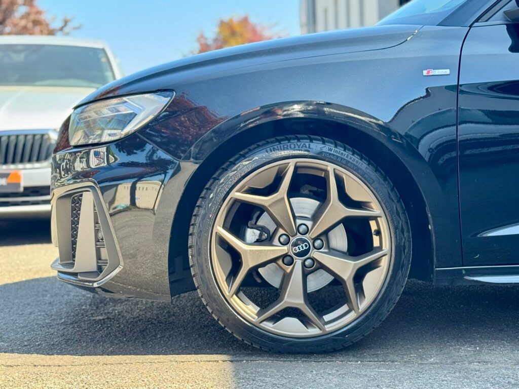 𝐒𝐈𝐓𝐄 𝐋𝐈𝐄𝐆𝐄 Audi A1 Sportback 35 TFSI S-LINE AUTO PHARES LED CAPTEURS CARPLAY